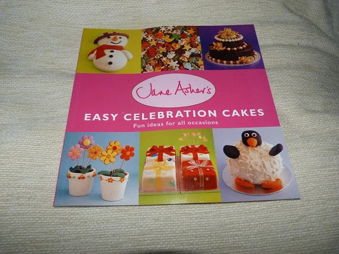 Cover of Jane Asher's Easy Celebration Cakes - Fun ideas for all occasions